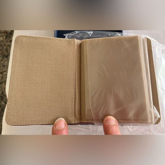 Creative Memories red and blue/grey picfolio 2 mini albums, new in box, 4x4 - Picture 6 of 7